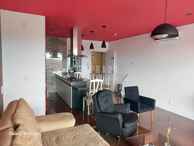 Apartamento 2 quartos e 2 banheiros, à venda, no bairro Centro em Pelotas