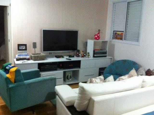 Apartamento com 70m² 3 quartos e 2 banheiros, à venda, no bairro Cambuci em São Paulo