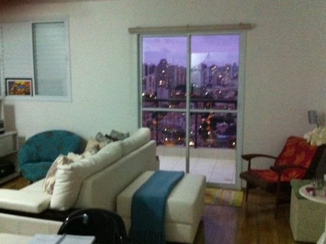 Apartamento com 70m² 3 quartos e 2 banheiros, à venda, no bairro Cambuci em São Paulo