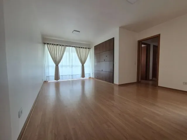 Apartamento 3 quartos e 3 banheiros, para alugar, no bairro Bigorrilho em Curitiba
