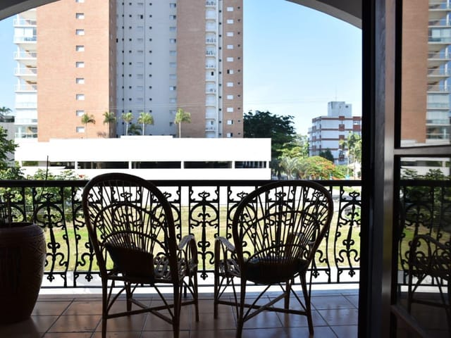 Foto do Apartamento - Apartamento à venda, apenas 600 m da Praia do Tortuga , Guarujá, SP, 105 m2 úteis, 3/4 sendo 1 suíte, 2 sacadas, porteira fechada à 400 m do Pq. do Tortuga | Lyah Jaudy Imóveis
