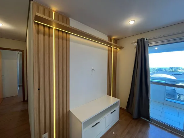 Apartamento com 10m² 3 quartos e 2 banheiros, para alugar, no bairro Gleba Fazenda Palhano em Londrina