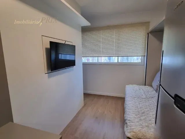 Apartamento com 45m² 1 quarto e 1 banheiro, para alugar, no bairro Centro Cívico em Curitiba