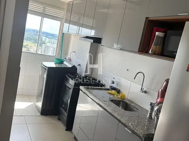 Apartamento 2 quartos e 2 banheiros, à venda, no bairro Parque Oeste Industrial em Goiânia