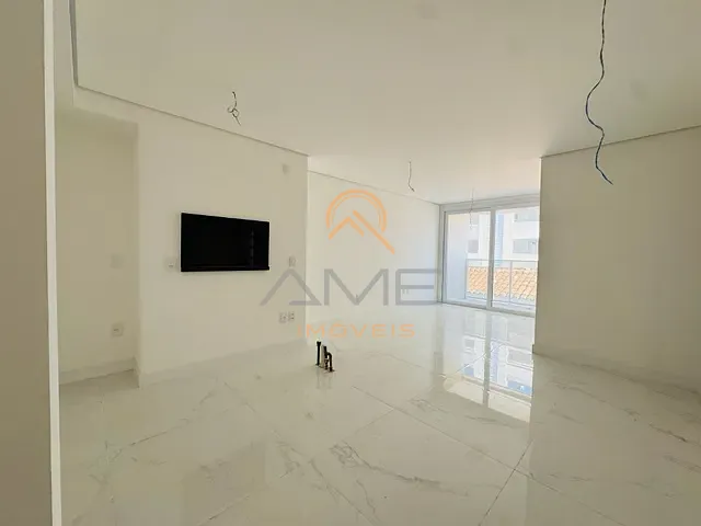Apartamento 2 quartos e 1 banheiro, à venda ou para alugar, no bairro Centro em Pelotas