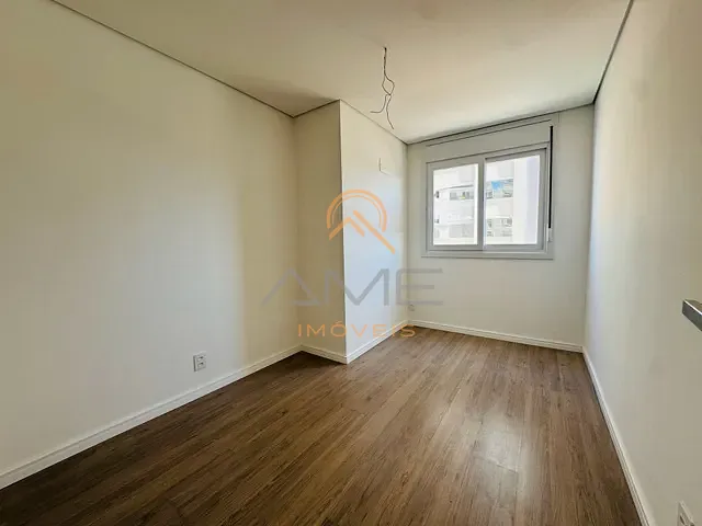 Apartamento 2 quartos e 1 banheiro, à venda ou para alugar, no bairro Centro em Pelotas