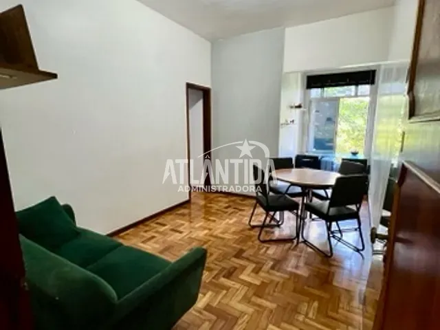 Apartamento com 65m² 2 quartos e 2 banheiros, à venda, no bairro Copacabana em Rio de Janeiro