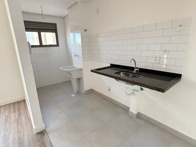 Apartamento 1 quarto e 1 banheiro, à venda, no bairro Vila São Pedro em Santo André