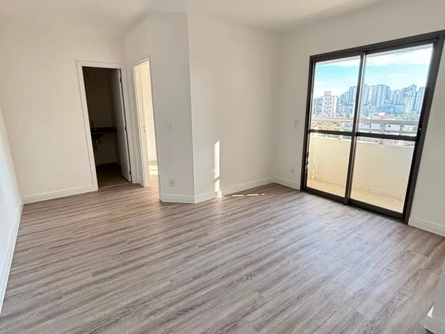 Apartamento 1 quarto e 1 banheiro, à venda, no bairro Vila São Pedro em Santo André