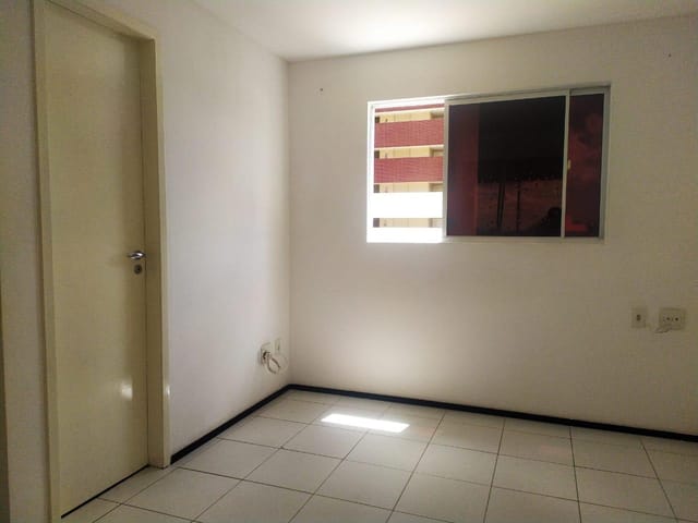 Apartamento 2 quartos e 2 banheiros, para alugar, no bairro Maraponga em Fortaleza