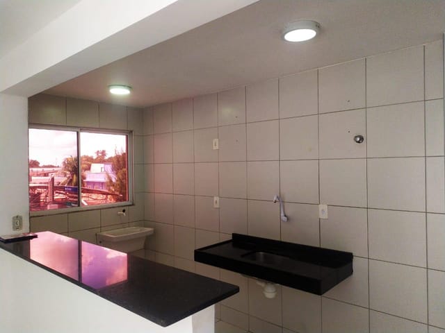 Apartamento 2 quartos e 2 banheiros, para alugar, no bairro Maraponga em Fortaleza
