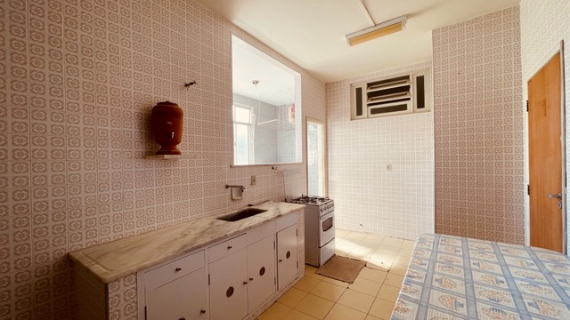 Apartamento com 840m² 3 quartos e 2 banheiros, à venda, no bairro Centro em Cabo Frio
