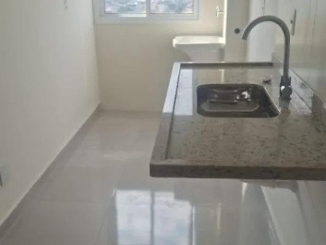 Apartamento 2 quartos e 2 banheiros, à venda, no bairro Vila Pires em Santo André