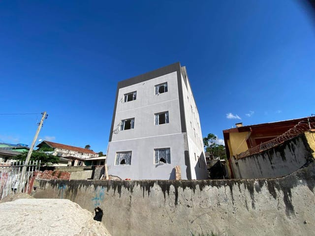 Foto do Apartamento - EXCELENTE APARTAMENTO COM 02 DORMITÓRIOS DISPONÍVEL NO BAIRRO GUARAITUBA EM COLOMBO POR R$ 199.990,00 | Azos imóveis