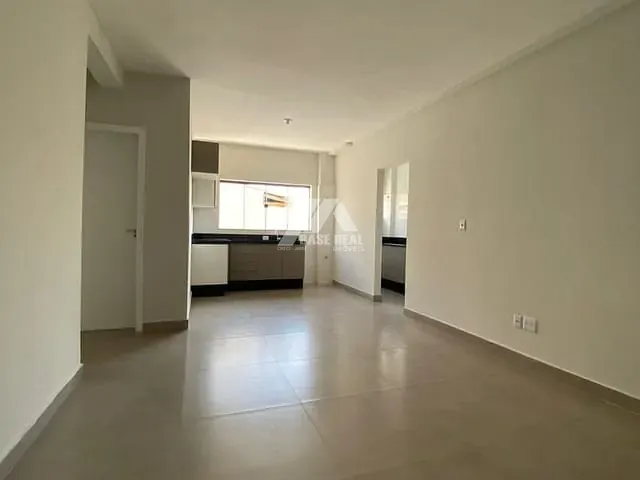 Apartamento com 80m² 2 quartos e 2 banheiros, para alugar, no bairro Santana em Guarapuava