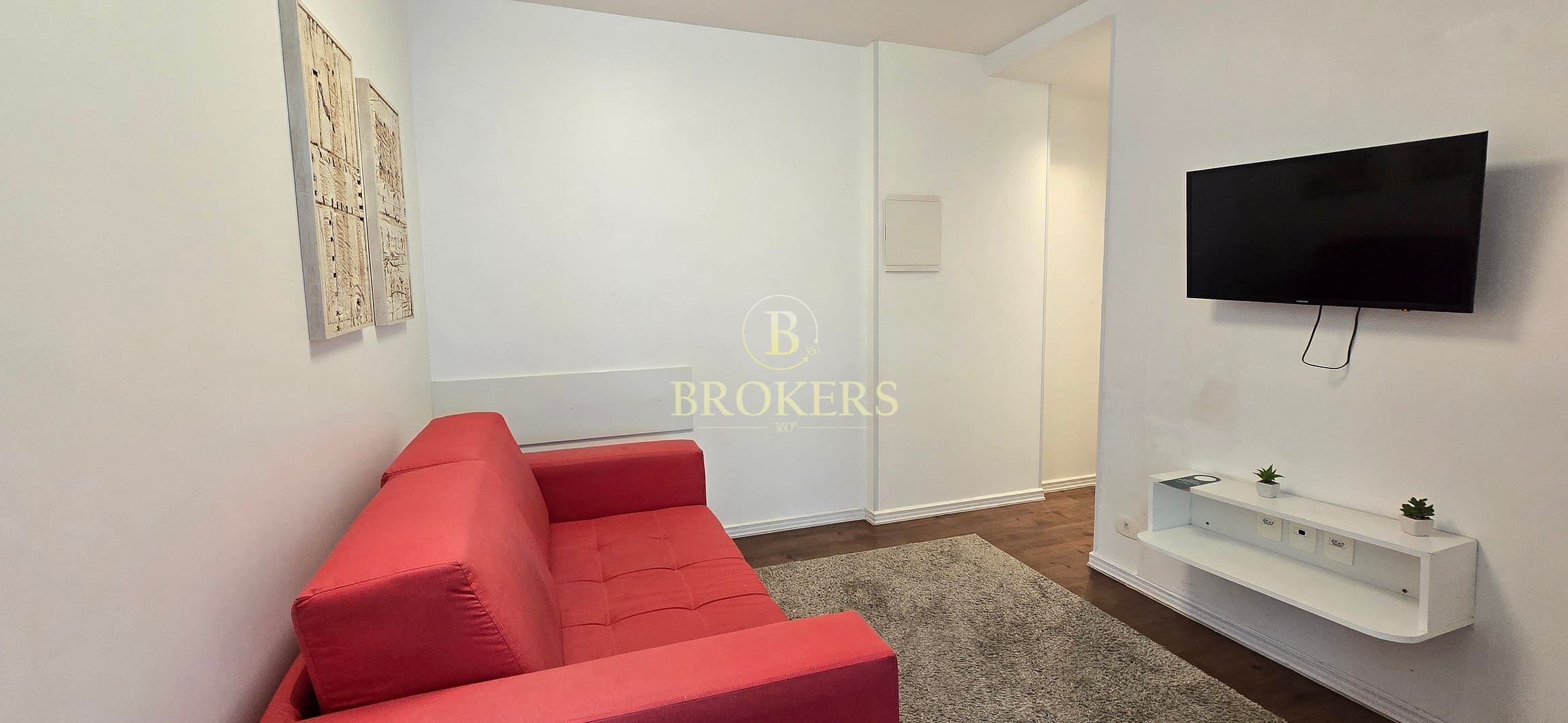 Já pensou em ter um Flat de alto padrão  a 400 metros da Praia de Ipanema. Oportunidade para quem busca rentabilizar com aluguel de temporada