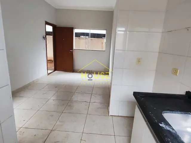 Apartamento 2 quartos e 1 banheiro, para alugar, no bairro Vila Comercial Ramalho Mota em Votuporanga