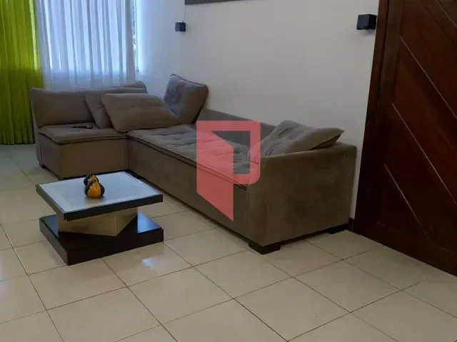 Apartamento com 375m² 2 quartos e 1 banheiro, à venda, no bairro Fernao dias em Belo Horizonte