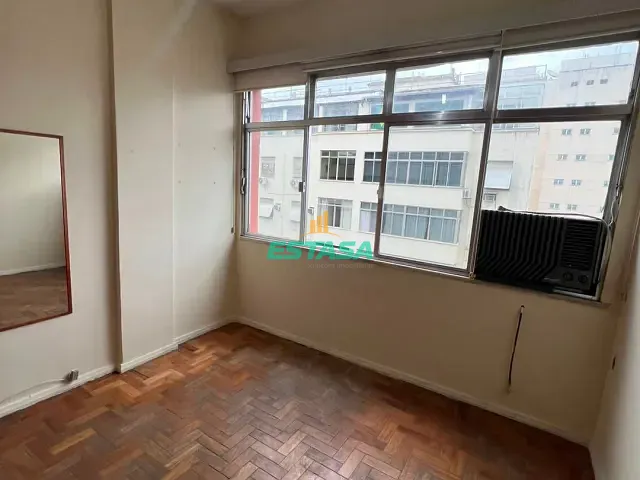 Apartamento 2 quartos e 2 banheiros, à venda ou para alugar, no bairro Flamengo em Rio de Janeiro