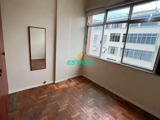 Apartamento 2 quartos e 2 banheiros, à venda ou para alugar, no bairro Flamengo em Rio de Janeiro