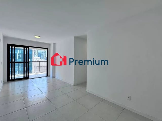 Apartamento 3 quartos e 2 banheiros, à venda, no bairro Recreio dos Bandeirantes em Rio de Janeiro