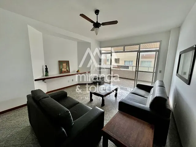 Apartamento com 317m² 4 quartos e 3 banheiros, à venda, no bairro Centro em Guarapari