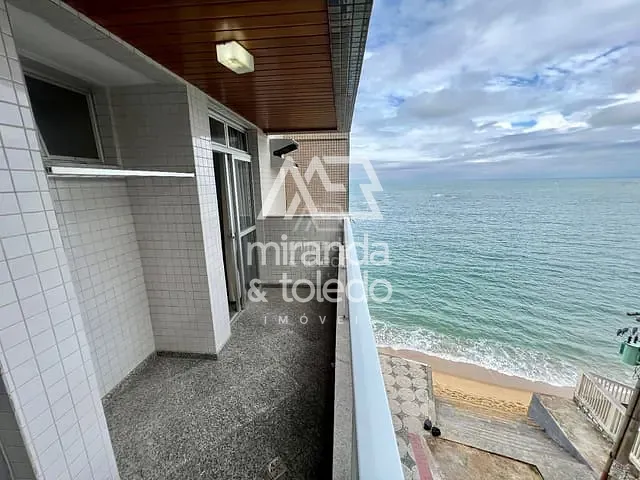 Apartamento com 317m² 4 quartos e 3 banheiros, à venda, no bairro Centro em Guarapari