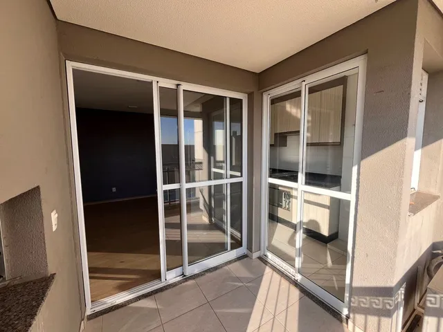 Apartamento com 86m² 2 quartos e 2 banheiros, à venda, no bairro Centro em Londrina