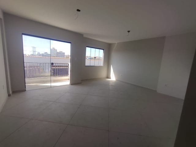 Foto do Apartamento - Apartamento de 2 Quartos com Suíte em Localização Privilegiada - Apenas 2 Minutos a Pé da Amaral Peixoto!! Apartamento à venda, São João, Volta Redonda, RJ | OPEN HOUSE REAL ESTATE IMÓVEIS LTDA