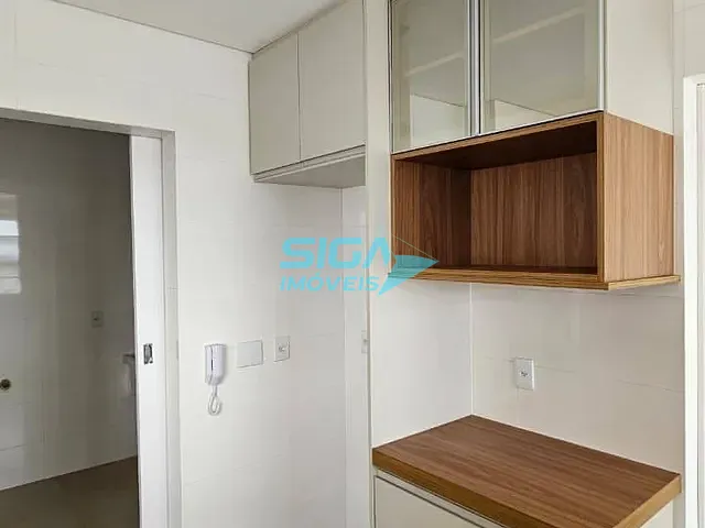 Apartamento 3 quartos e 3 banheiros, para alugar, no bairro Alfredo Custódio de Paula em Pouso Alegre