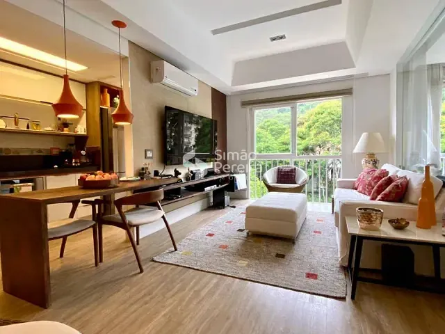 Apartamento 3 quartos e 3 banheiros, à venda, no bairro Itaipava em Petrópolis