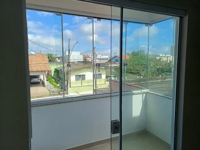 Apartamento 2 quartos e 2 banheiros, à venda, no bairro Cordeiros em Itajaí