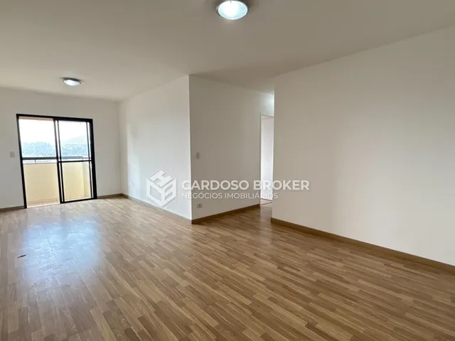 Apartamento com 85m² 3 quartos e 2 banheiros, para alugar, no bairro Dezoito do Forte Empresarial/Alphaville. em Barueri