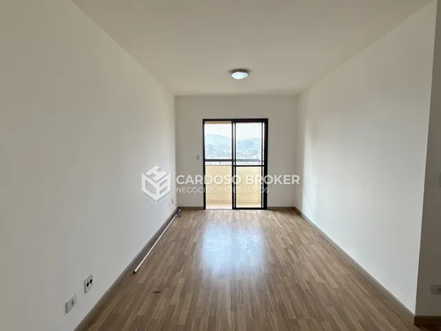 Apartamento com 85m² 3 quartos e 2 banheiros, para alugar, no bairro Dezoito do Forte Empresarial/Alphaville. em Barueri