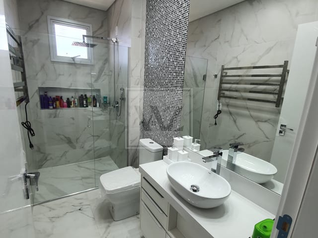 Apartamento com 472m² 4 quartos e 5 banheiros, à venda, no bairro Oficinas em Ponta Grossa