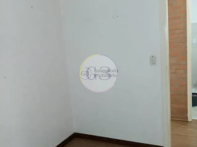 Apartamento 2 quartos e 1 banheiro, para alugar, no bairro Três Vendas em Pelotas