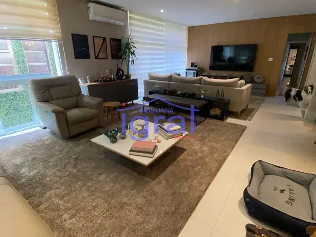 Apartamento 3 quartos e 4 banheiros, à venda, no bairro Cerqueira César em São Paulo