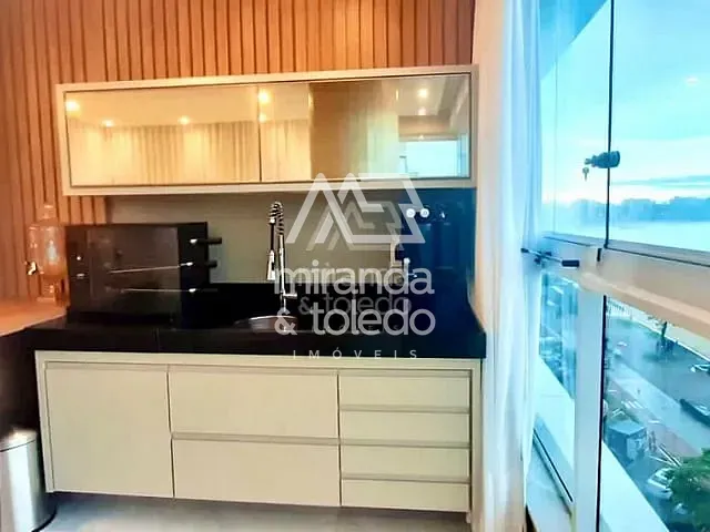 Apartamento com 161m² 4 quartos e 6 banheiros, à venda, no bairro Praia do Morro em Guarapari