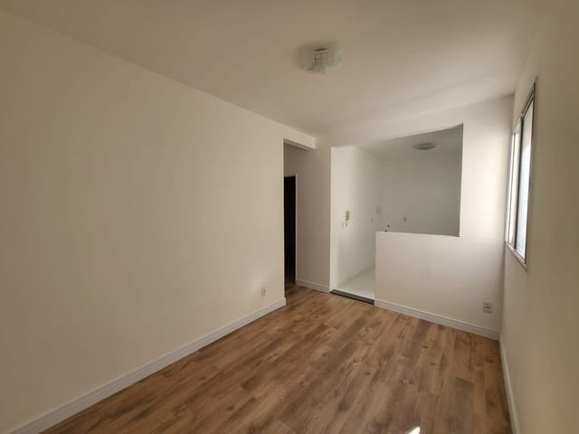 Apartamento com 85m² 2 quartos e 1 banheiro, à venda, no bairro Parque Senhor do Bonfim em Taubaté
