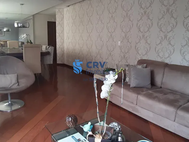 Apartamento com 224m² 3 quartos e 2 banheiros, à venda, no bairro Centro em Londrina