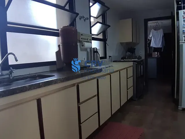 Apartamento com 224m² 3 quartos e 2 banheiros, à venda, no bairro Centro em Londrina