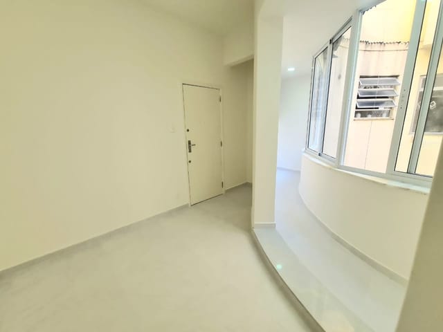 Foto do Apartamento - Apartamento reformado para Venda | Lowndes Condomínios e Imóveis