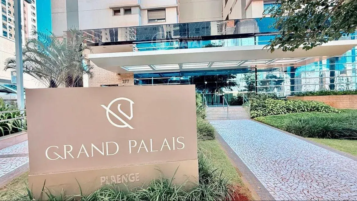 Apartamento, 3 quartos, 216 m² - Foto 1