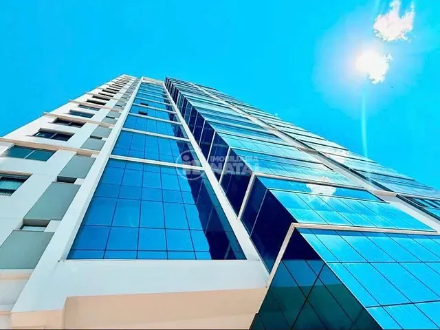 Apartamento com 390m² 3 quartos e 5 banheiros, à venda, no bairro Gleba Fazenda Palhano em Londrina