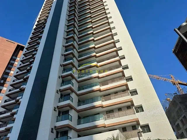 Apartamento com 210m² 4 quartos e 5 banheiros, à venda, no bairro Caminho das Árvores em Salvador