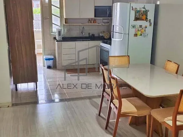 Apartamento com 194m² 8 quartos e 3 banheiros, à venda, no bairro Pontal de Camburi em Vitória