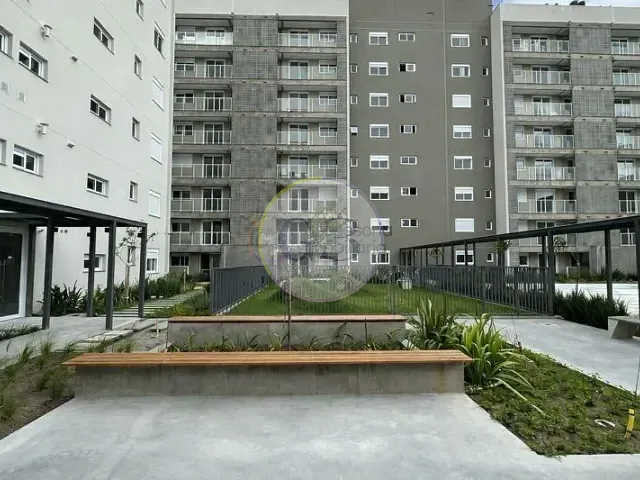 Apartamento 2 quartos e 1 banheiro, para alugar, no bairro Três Vendas em Pelotas