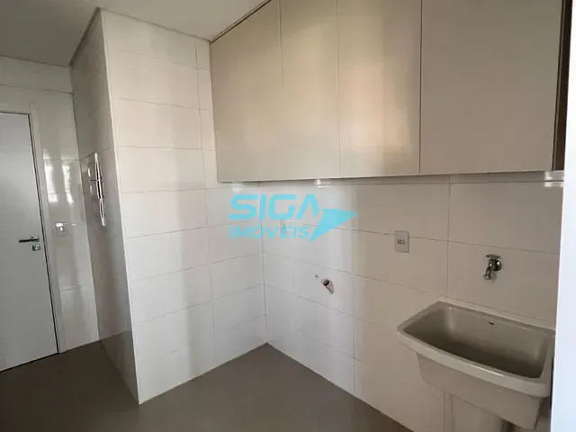Apartamento 3 quartos e 1 banheiro, à venda ou para alugar, no bairro Alfredo Custódio de Paula em Pouso Alegre