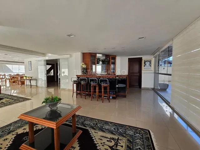 Apartamento com 284m² 4 quartos e 5 banheiros, para alugar, no bairro Batel em Curitiba