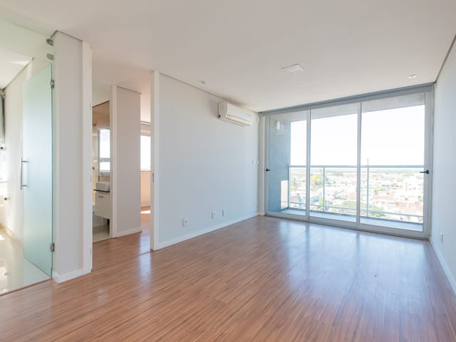 Apartamento com 50m² 1 quarto e 1 banheiro, para alugar, no bairro Centro em Pelotas